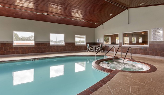 Quality Inn Redgranite