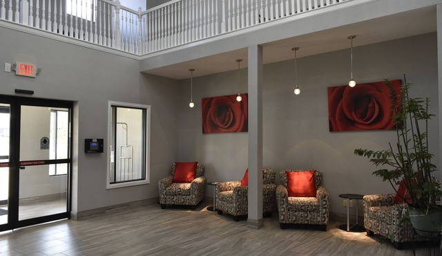Quality Inn & Suites Brooks Louisville South