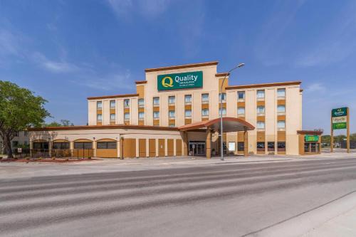 Quality Inn & Suites
