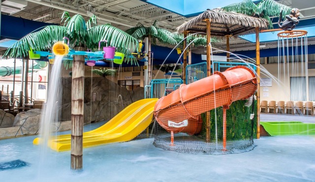 Quality Inn & Suites Palm Island Indoor Waterpark