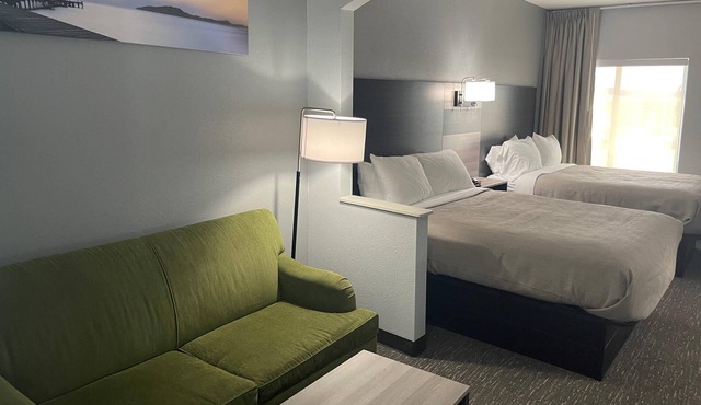 Quality Suites Abilene Mall Area
