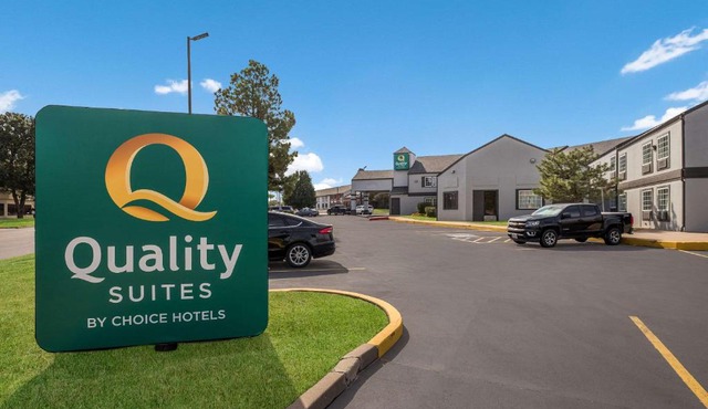 Quality Suites Tulsa I-44