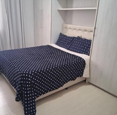 Quarto em AP Compartilhado - Somente Mulheres