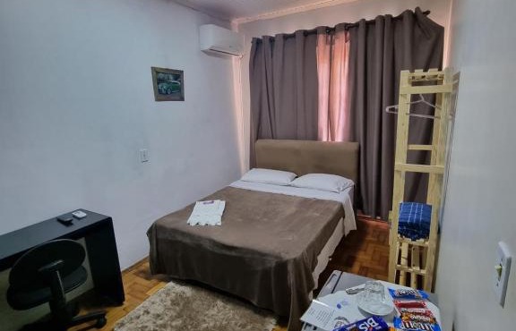 Quarto Na Casa Do Pinheiro