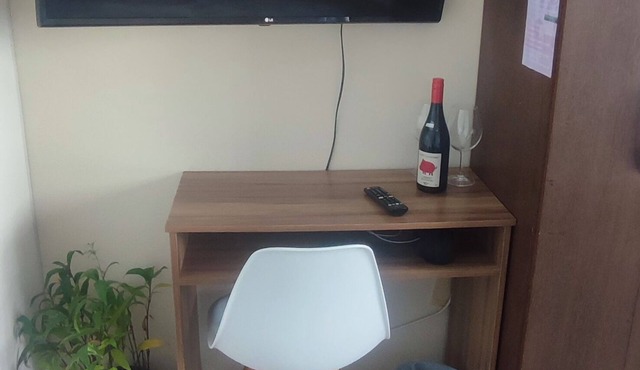 Quarto na Região Central Privativo C/banheiro Compartilhado