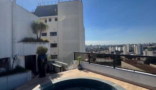 Quarto Privado, Cobertura com Piscina no Campo Belo