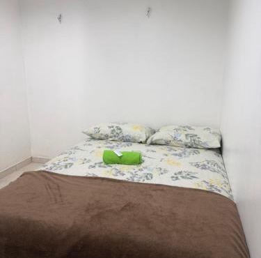 Quarto privado no centro 314