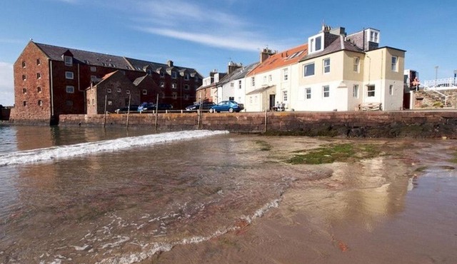 Quayside Cottage