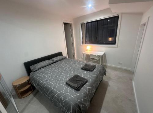 Queen Room with Attached Bathroom - OR10