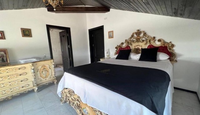 Queen Room with Balcony