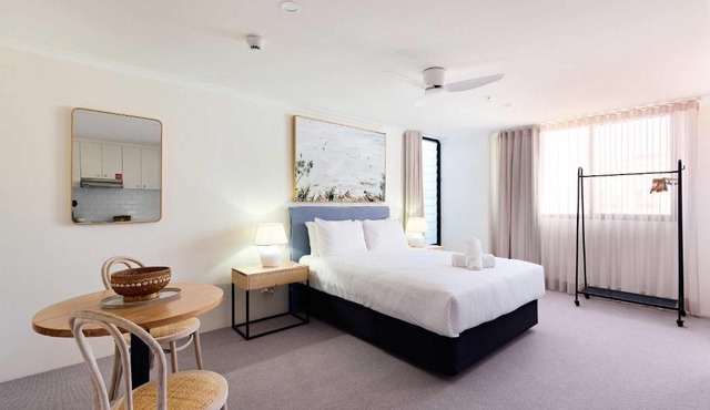 Queen Studios at Manly - 3min walk to Corso & Manly Beach