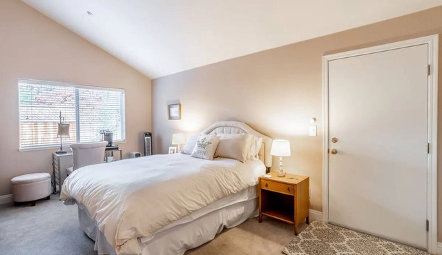 "Queens Palace" Studio Apt Business Ready - San Jose