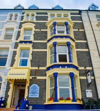 Queensbridge Hotel