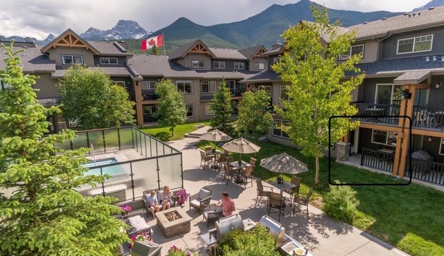 Quiet 1 Bedroom Condo in a Popular Mountain Resort