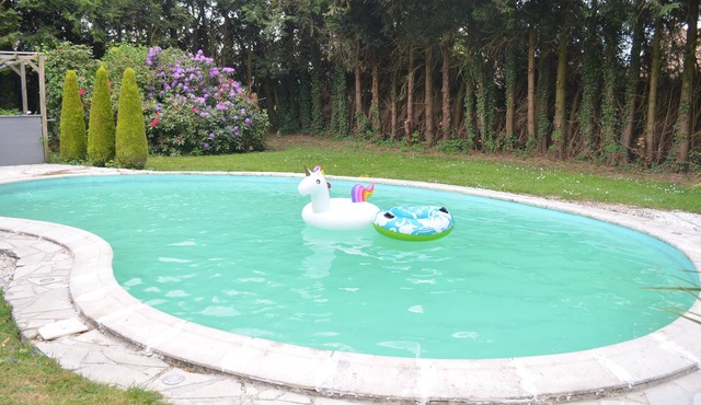 Quiet 14p gite ideal for families with heated swimming pool