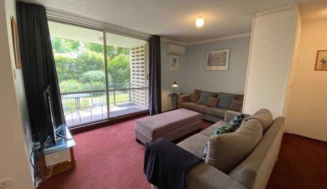 Quiet 2BR Apartment with Garden views in Griffith