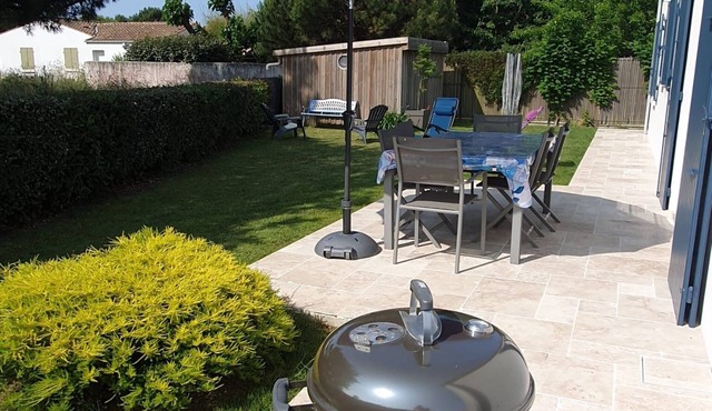 Quiet 3★ house with enclosed garden, close to beaches and cycle paths