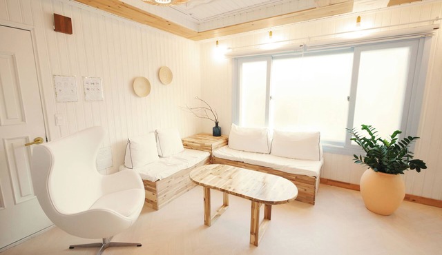 Quiet accommodation surrounded by mountains near Haeundae Beach in Busan