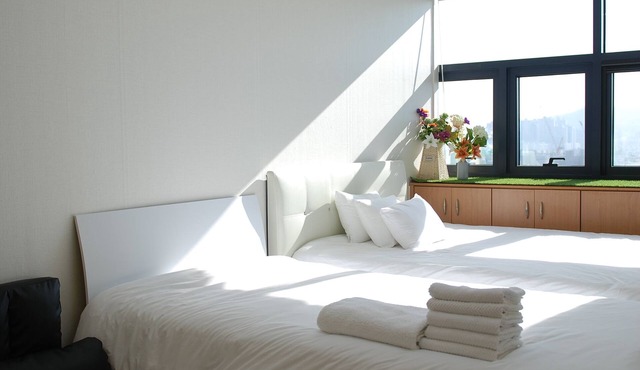 Quiet and beautiful accommodation in Gangnam Core, Seoul