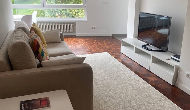 Quiet and bright apartment close to beaches