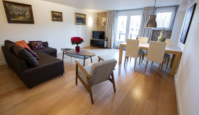 Quiet and centrally located Canal Apartment