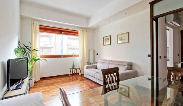 Quiet and charming house near Trastevere