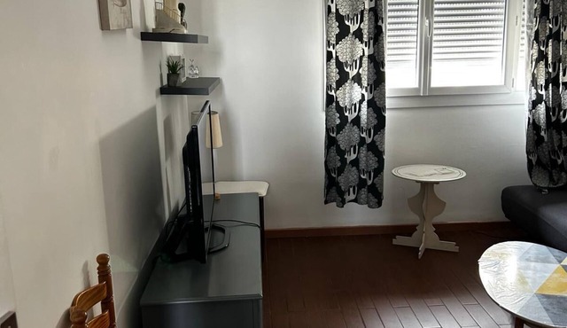 Quiet and modern apartment, 15 mn from Stade Vélodrome, available in August