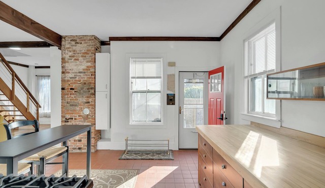 Quiet and peaceful house near Harvard/MIT with free parking