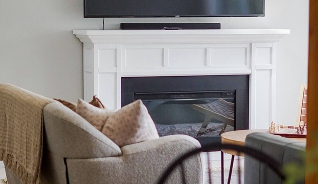 Quiet and spacious 5-bedroom house in Pleasant Quincy with WiFi