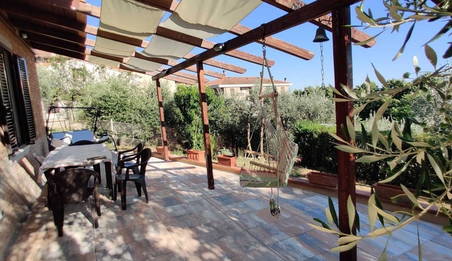 Quiet apartment within walking distance of the historic center
