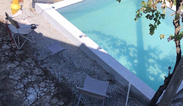 Quiet, authentic, typical Portuguese house