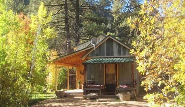Quiet Canyon and Starry Nights. 50 acre ranch near Zion & Bryce