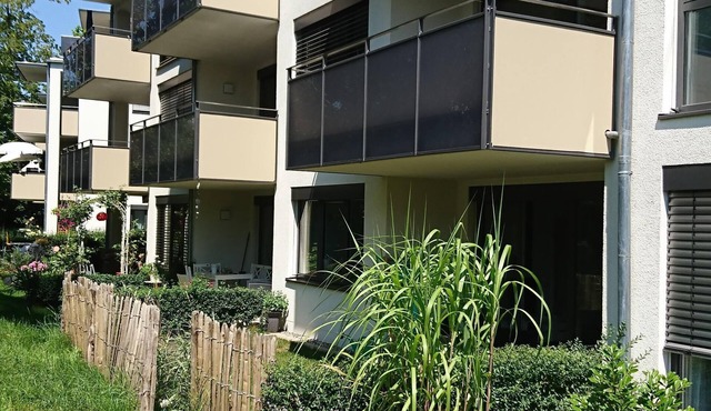 Quiet, central new apartment with Charm at the Ah with parking space