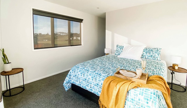 Quiet escape for a family get away! Close to beaches, cafe and shops.