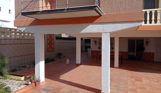Quiet, first line, renovated, 2 bedrooms, good area