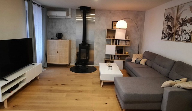 Quiet house with terrace, air-conditioned