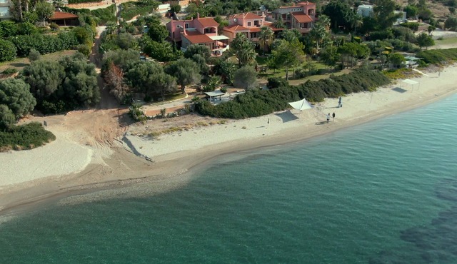Quiet Location with Direct Beach access from our Garden! Perfect for families.