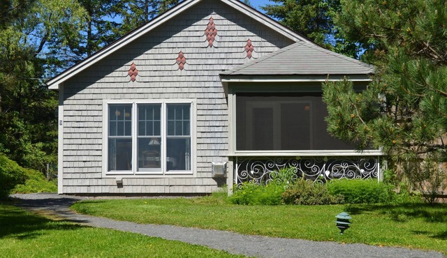 Quiet, peaceful, great central location. Come visit!