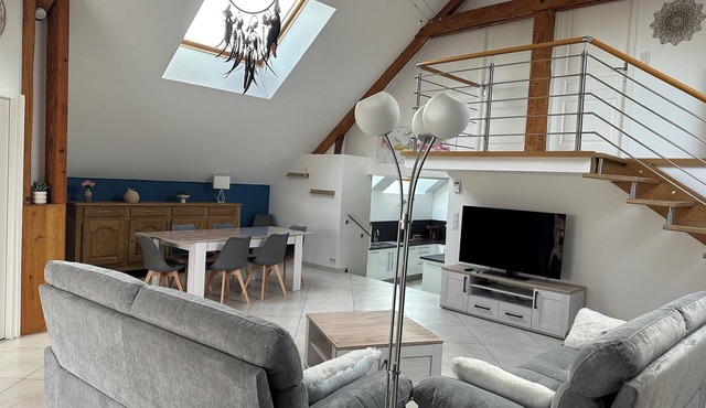 Quiet, spacious, bright apartment in a pretty village 5 kms from Beaune