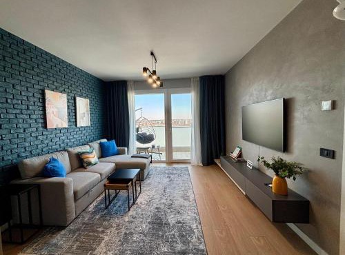 Quiet & Spacious Panoramic Apartment