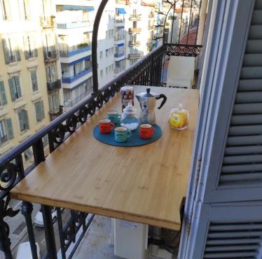 Quiet Top Floor 2 BR Flat Near Nice Port with Lift Balcony AC and Fast WiFi