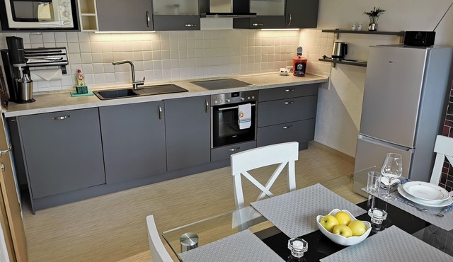 Quiet vacation apartment (93sqm) with large garden and covered terrace