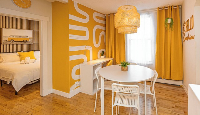 Quiet & Walkable Apartment Right By Stampede, BMO, Nightlife, Eats & More!