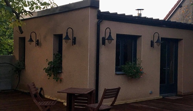 Quiet, welcoming gîte with wood-fired Norwegian SPA