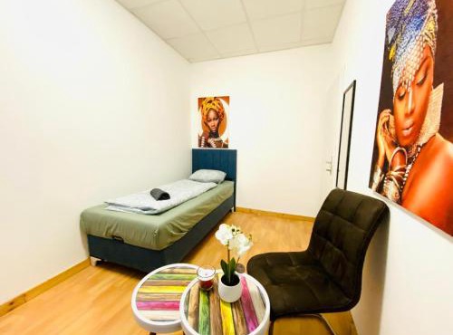 Quiet Well-Connected Area Comfy 3BR Apartment