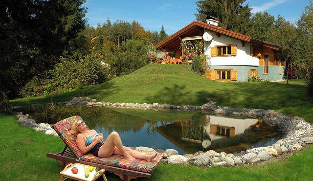 Quietly located, luxurious 4-stars-country house with private pool