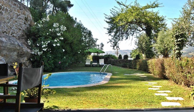 Quinta do Freixieiro - Swimming Pool House