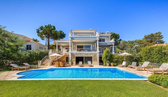 Quinta do Lago Villa with 2 pools in Algarve