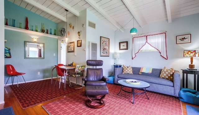 Quintessential Ocean Beach Cottage Just 1 Block From The Beach!
