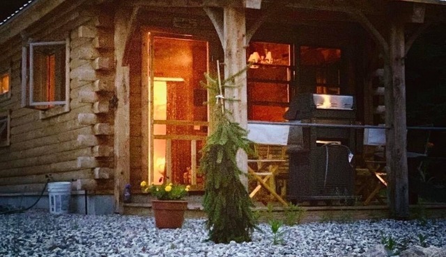 Quintessential Trappers Cabin